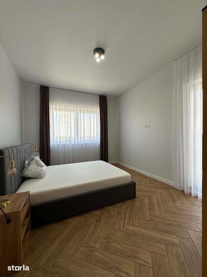 Apartament cu 2 camere semidecomandat în Botizului