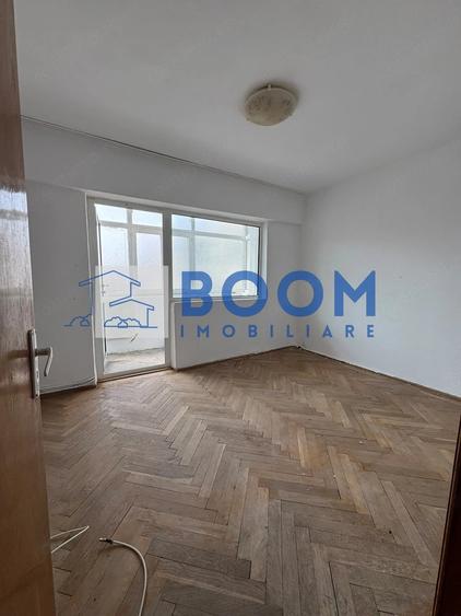 Apartament cu 4 camere în Traian