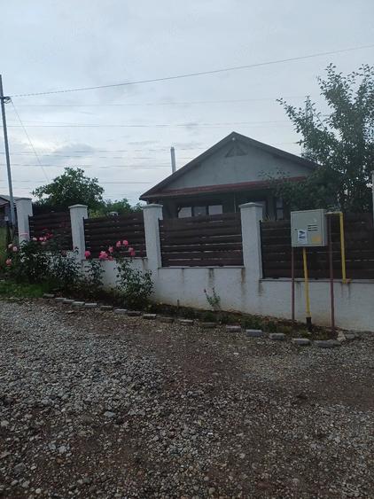 Casă cu Teren 400 Mp în Central