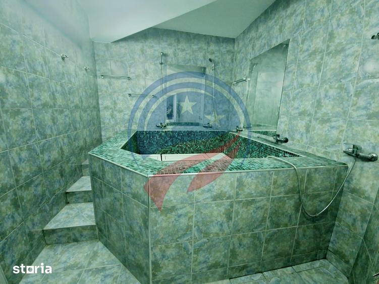 Casă cu Teren 1448 Mp în Central