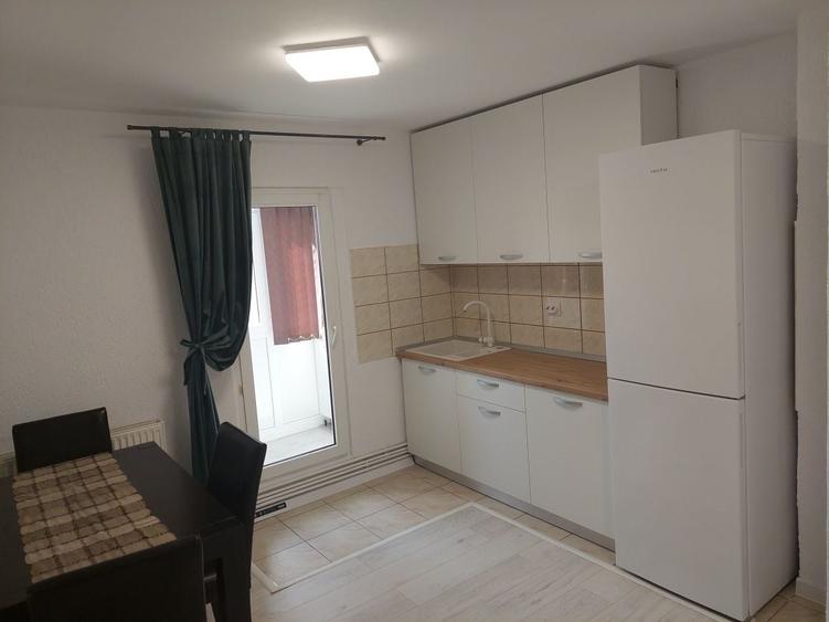 Apartament cu 2 camere decomandat în Ștrand