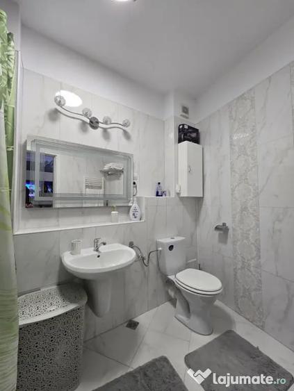 Apartament cu 2 camere semidecomandat în Platoul Izvor