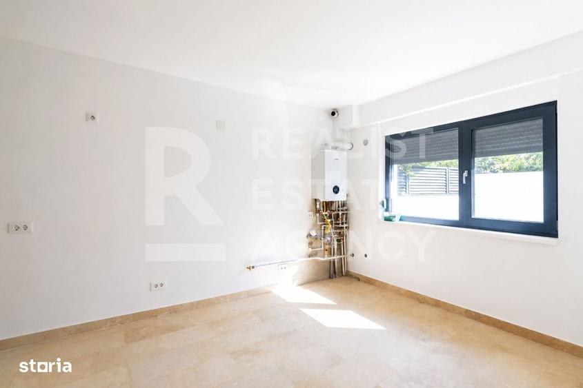 Casă cu 4 camere în Central