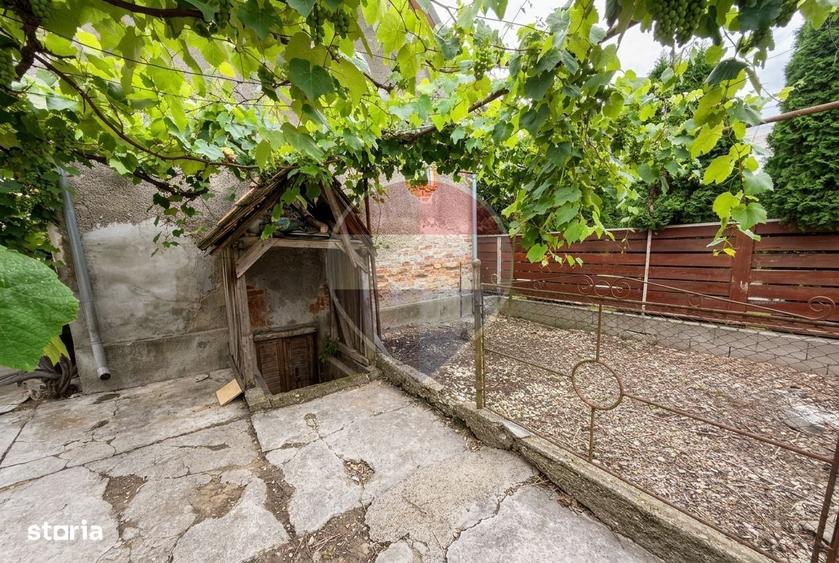 Casă cu 2 camere în Central