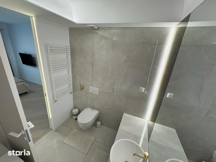 Apartament cu 3 camere decomandat în Sud
