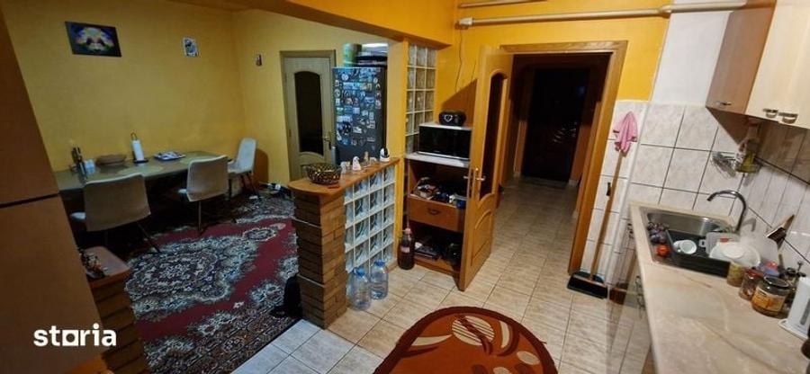 Apartament cu 3 camere decomandat în Țiglina 1