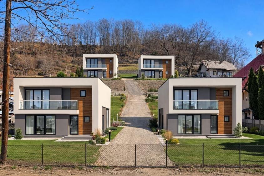 Casă cu 3 camere în Central