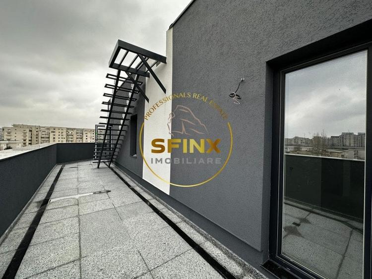 Penthouse cu 6 camere decomandat în Mihai Bravu