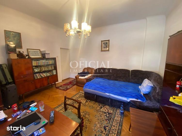 Casă cu 3 camere cu Canalizare în Dâmbul Rotund