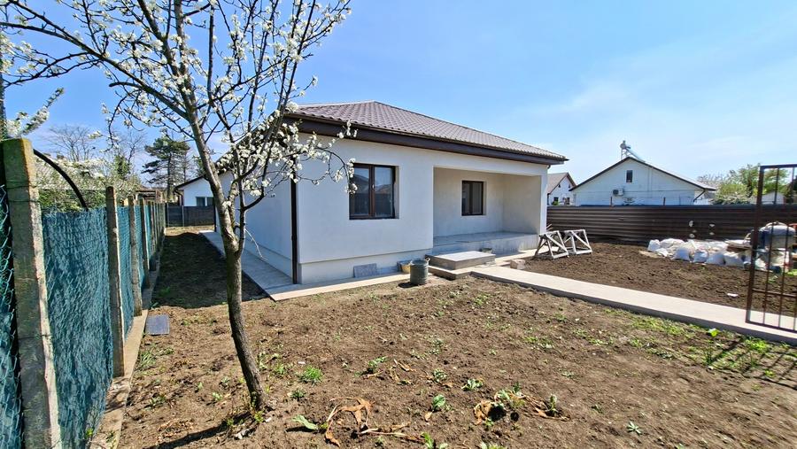 Casă individuală cu 4 camere cu Teren 514 Mp în Cumpăna