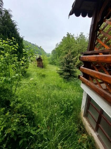 Casă individuală cu 5 camere cu Teren 900 Mp în Micești