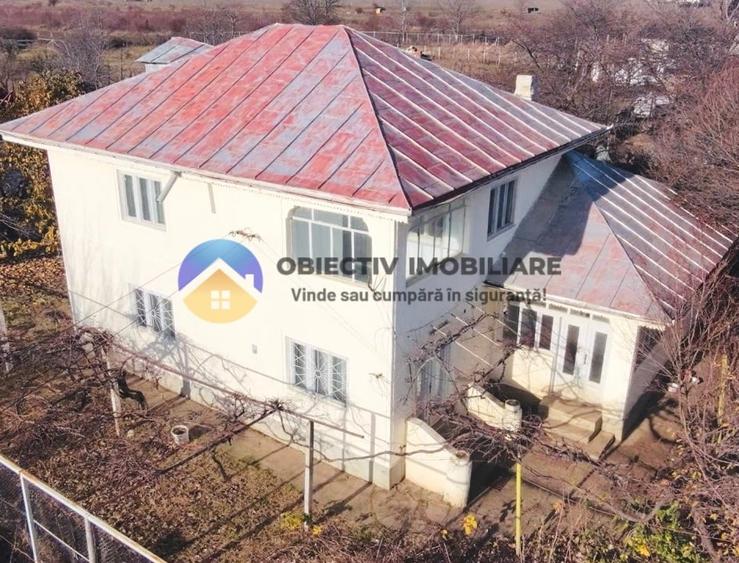 Casă cu 5 camere cu Canalizare în Ciritei