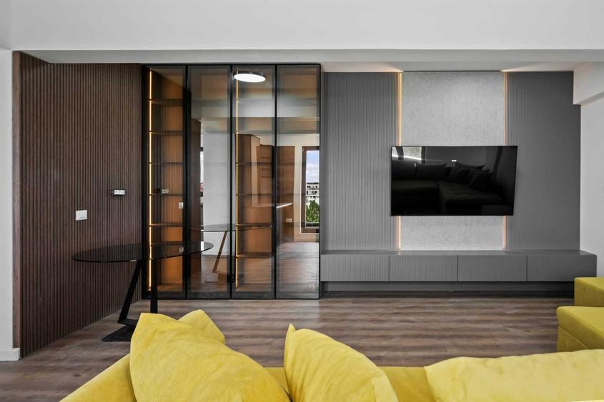 Apartament cu 3 camere decomandat în Olteni