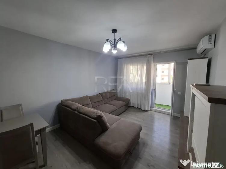 Apartament cu 3 camere decomandat, mobilat în Gorjului