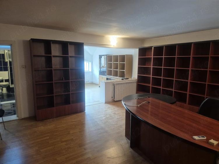 Casă cu 9 camere cu Teren 103 Mp în Ultracentral