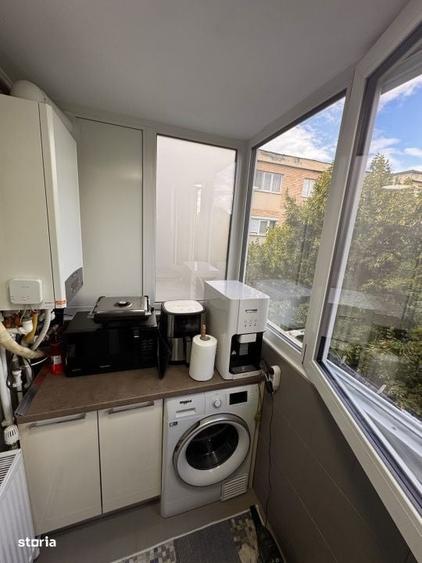 Apartament cu 2 camere decomandat în Rovine