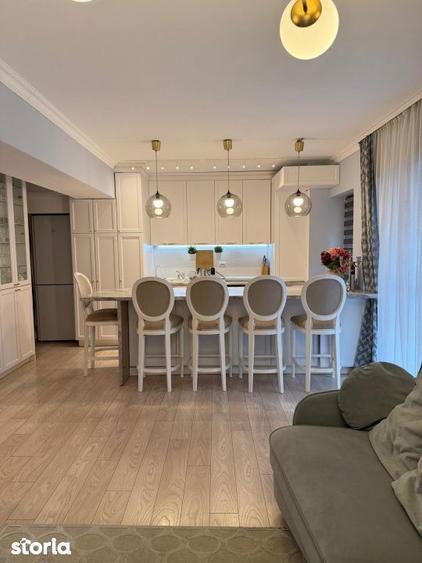 Apartament cu 3 camere decomandat, mobilat în Drumul Taberei