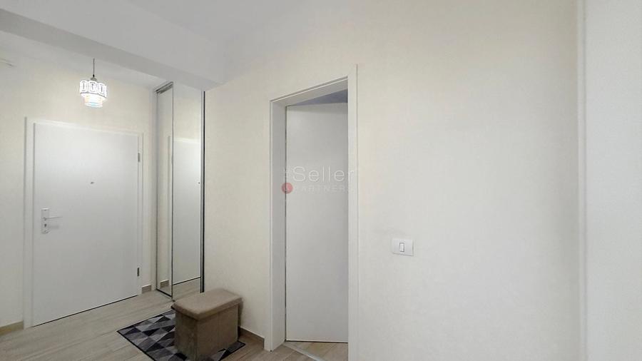 Apartament cu 2 camere decomandat, mobilat în Tractorul
