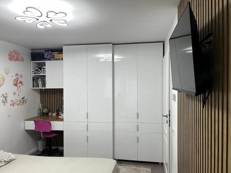 Apartament cu 3 camere decomandat în Steaua