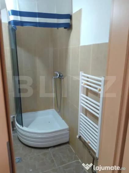 Apartament cu 3 camere semidecomandat în Gilău