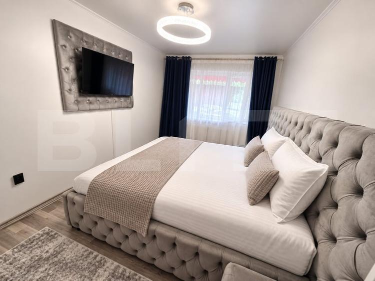 Apartament cu 3 camere decomandat, mobilat în Micro 4