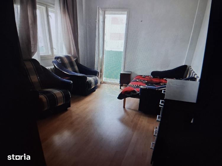 Garsonieră decomandată în Colentina