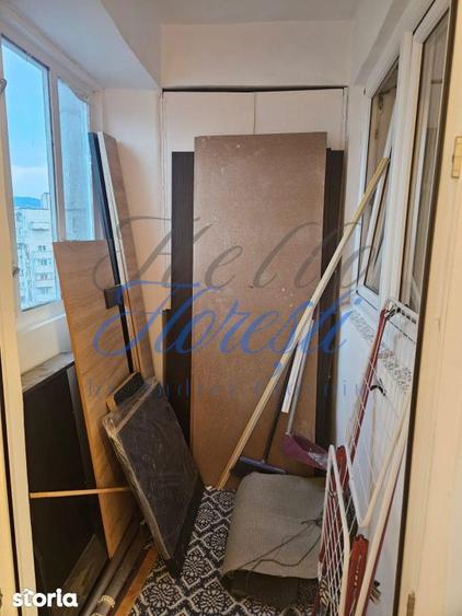 Apartament cu 3 camere decomandat, mobilat în Bulgaria