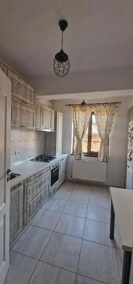 Inchiriez apartament cu 2 camere decomandat. - 5