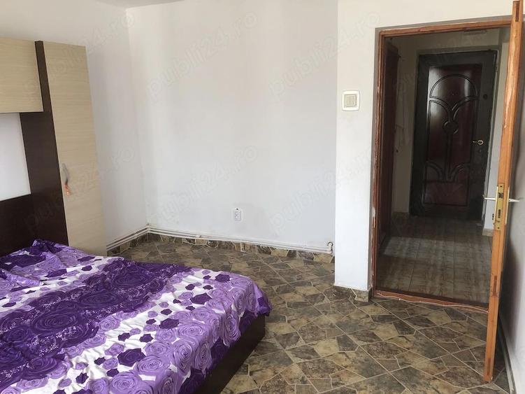 Garsonieră decomandată, mobilată în Exterior Vest