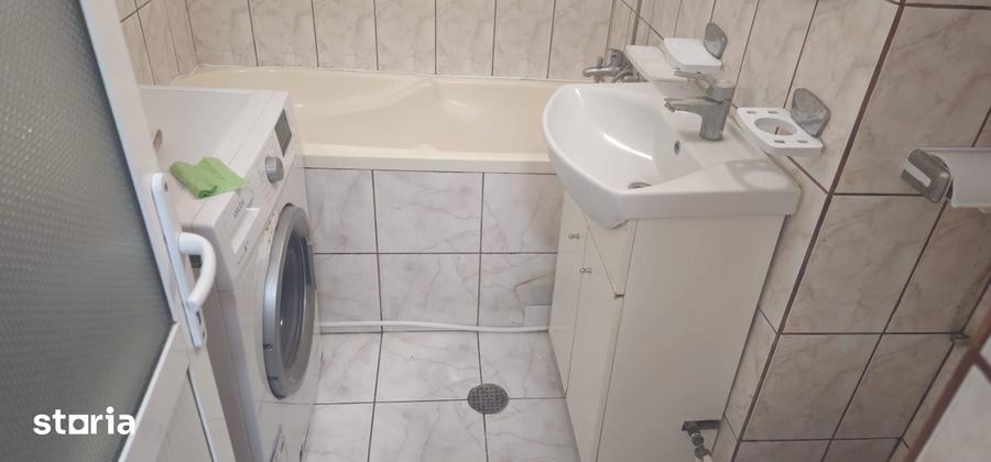 Garsonieră în Far