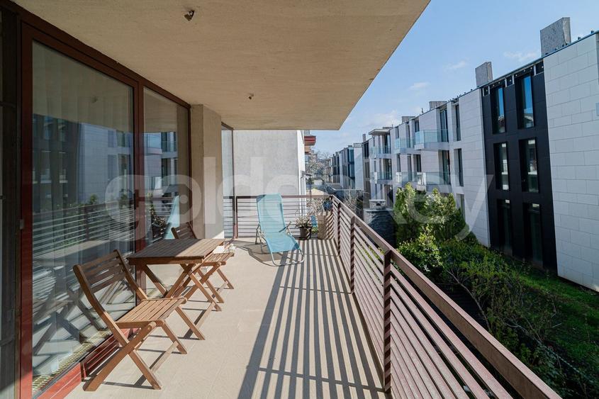 Apartament cu 3 camere semidecomandat, mobilat în Floreasca
