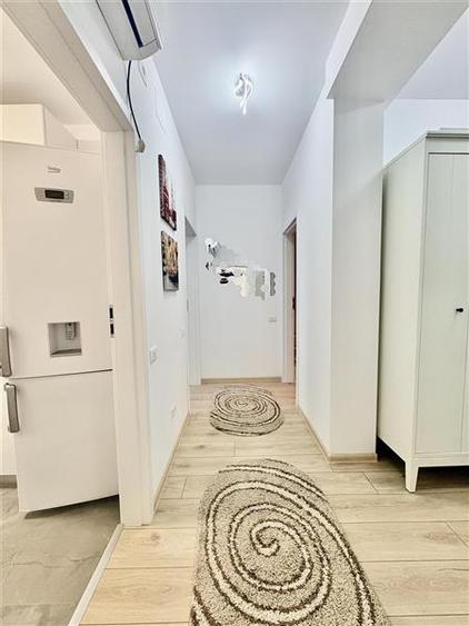 Apartament cu 2 camere decomandat, mobilat în Palas