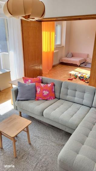 Apartament cu 4 camere decomandat în Cotroceni