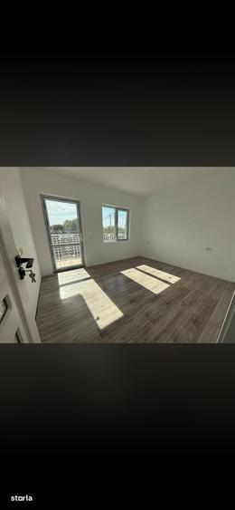 Casă cu 4 camere cu Teren 140 Mp în Central