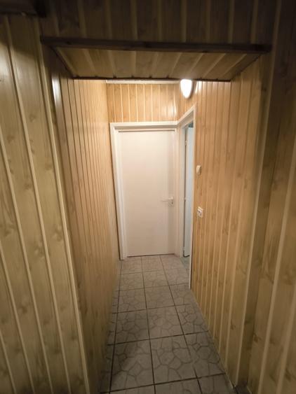 Apartament cu 3 camere decomandat în Pripor