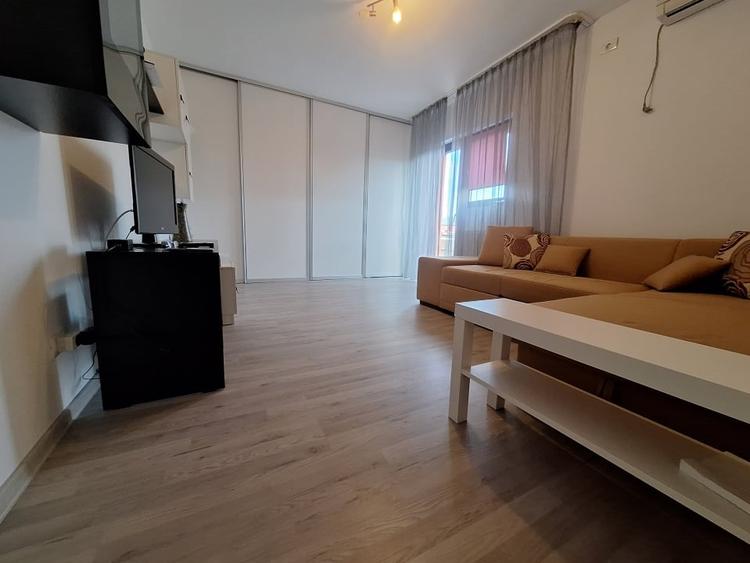 Apartament cu 2 camere decomandat, mobilat în Aradului