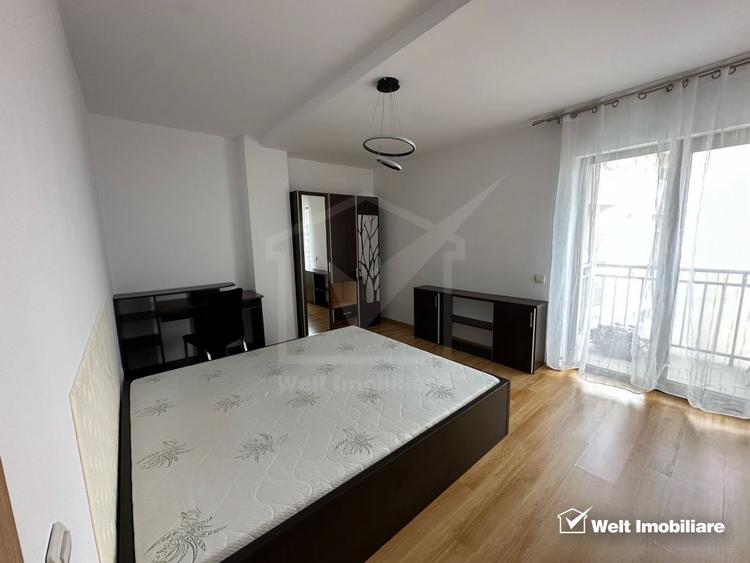 Apartament cu 3 camere semidecomandat, mobilat în Gară