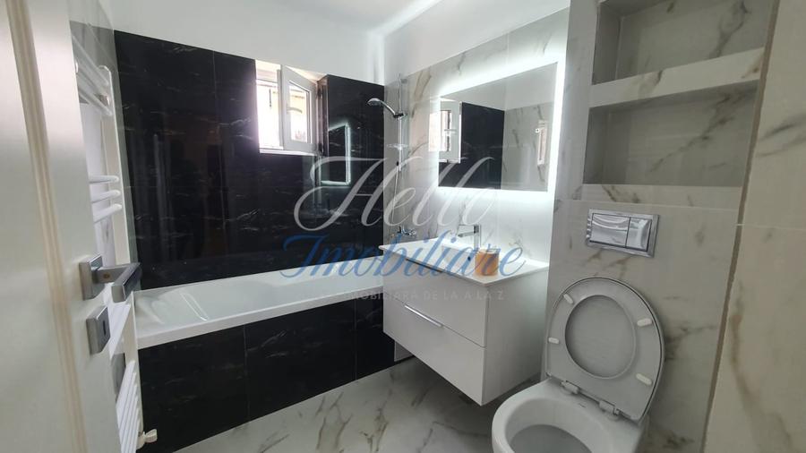 Apartament cu 3 camere decomandat în Între Lacuri