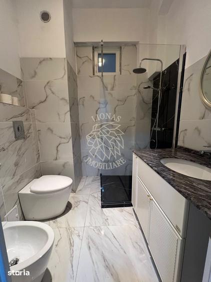 Apartament Renovat Complet 2 camere-et 1-parcare-curte comuna-Central - 2