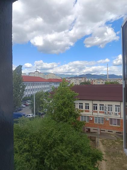 Garsonieră decomandată în Hotvon