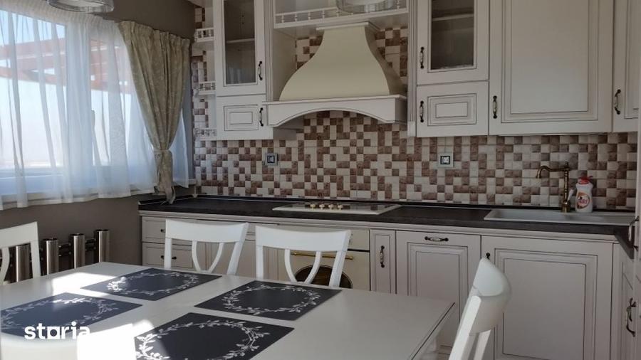 Apartament cu 4 camere decomandat în Șelimbăr