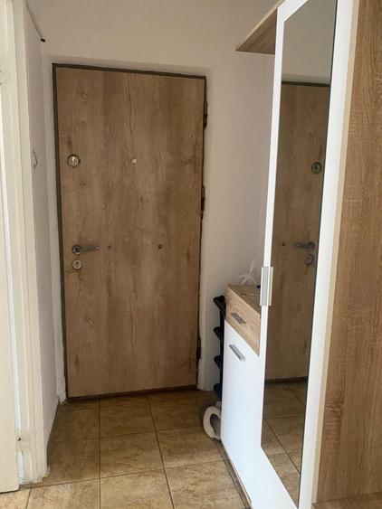 Apartament cu 2 camere semidecomandat în Exterior Vest