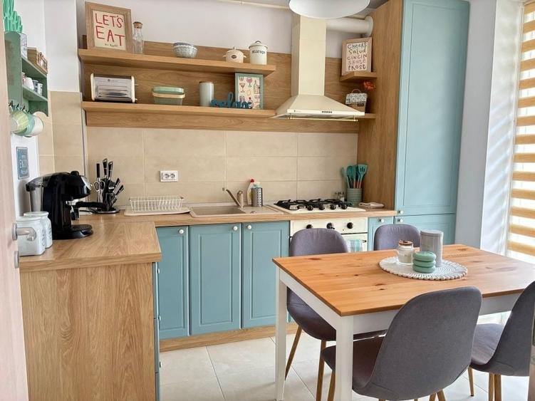 Apartament cu 2 camere decomandat în Central