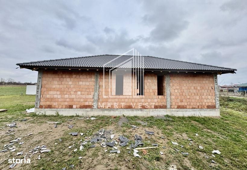 Casă cu 3 camere cu Teren 603 Mp în Vetiș