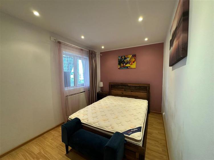 Inchiriere Apartament cu 3 camere Decomandat Nicolina 1 - 3
