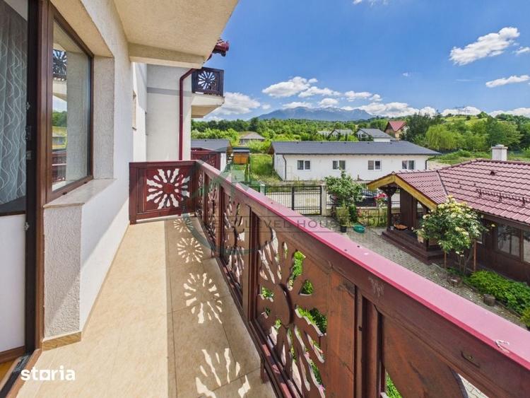 Casă cu 10 camere cu Teren 1009 Mp în Central