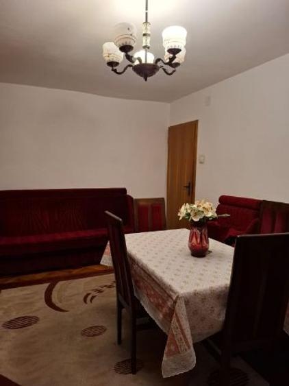 Apartament cu 3 camere decomandat în Aradului