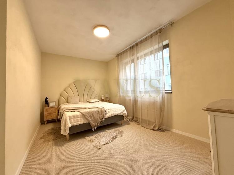 Apartament cu 3 camere semidecomandat, mobilat în Borhanci