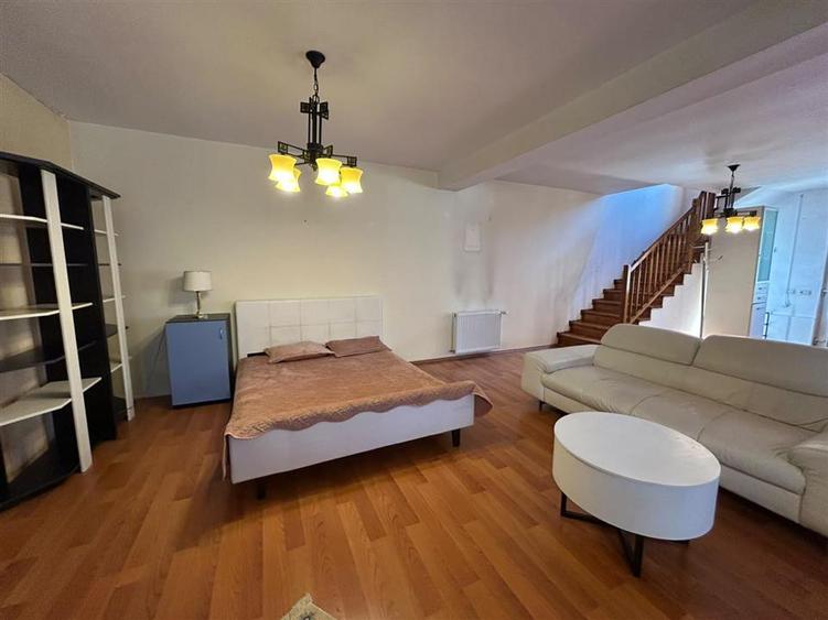 Duplex cu 3 camere cu Teren 350 Mp în Sfântu Ilie
