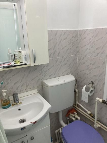 Garsonieră decomandată în CET